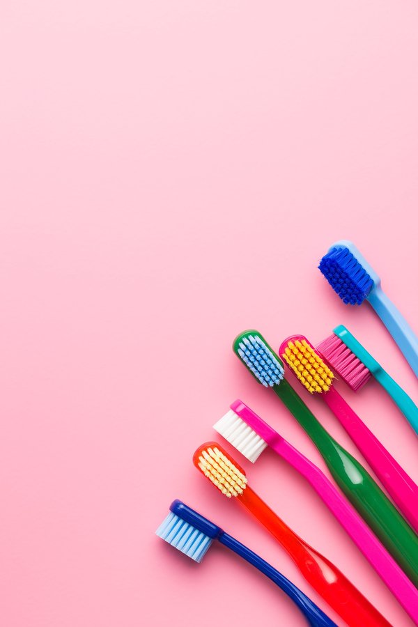 Brosses à dents : le guide essentiel pour votre hygiène dentaire